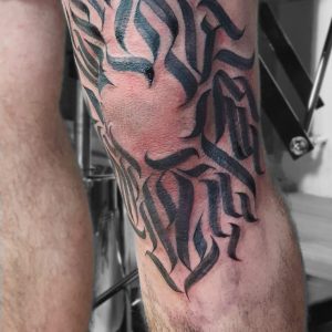 Freehand Ornamental Lettering Tattoo aus Zweibrücken by Phil von Welldressed Tattoo